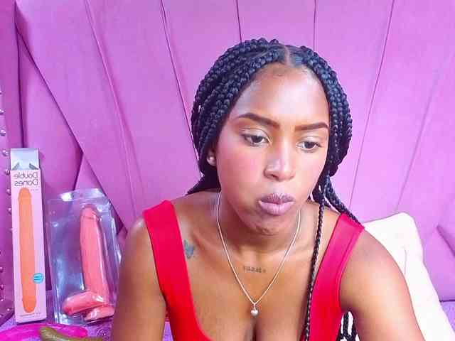 AngeyaPetite webcam