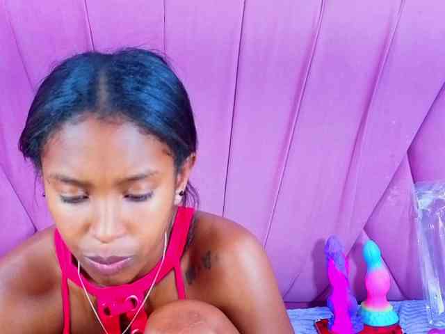 AngeyaPetite webcam