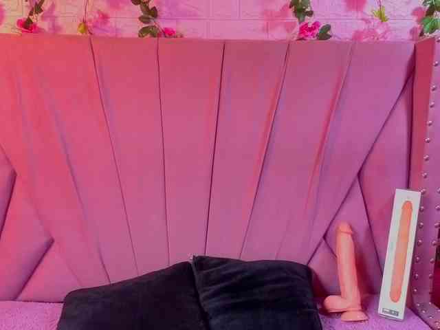 AngeyaPetite webcam