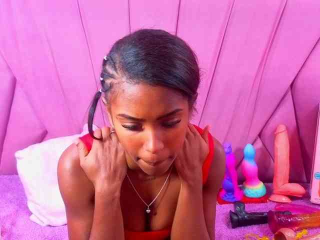 AngeyaPetite webcam