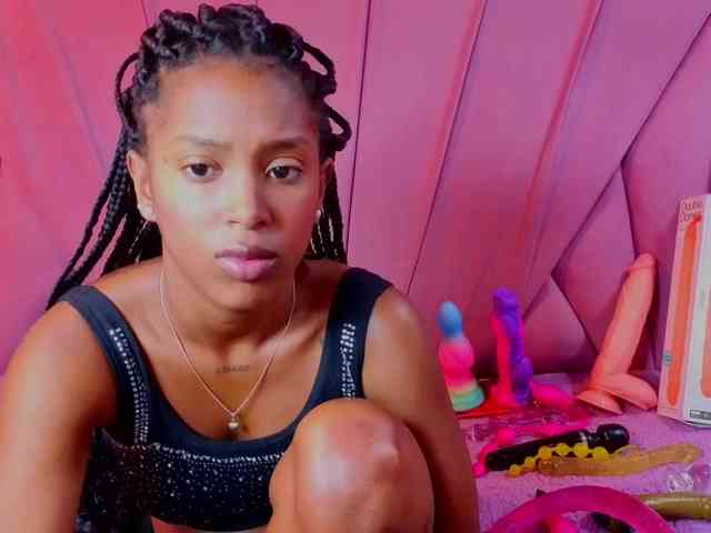 AngeyaPetite webcam