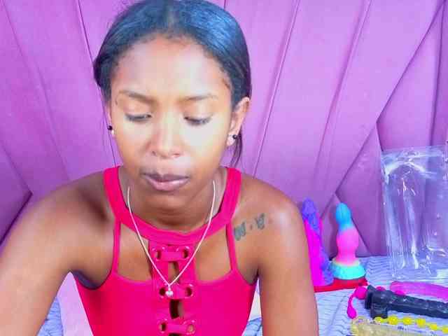 AngeyaPetite webcam