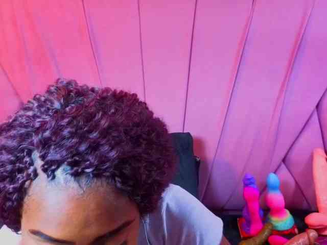 AngeyaPetite webcam