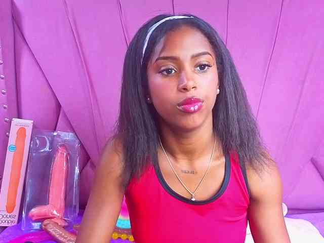 AngeyaPetite webcam