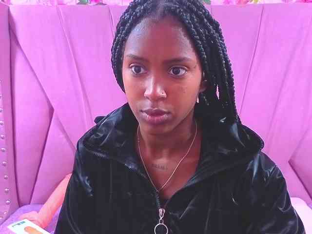 AngeyaPetite webcam