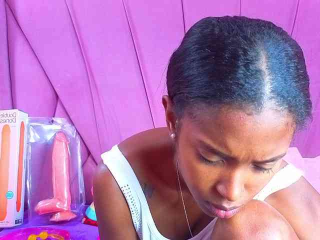 Angeyapetite's cam show statistics and live stream