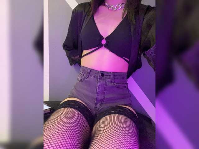 peach-juice live cam on BongaCams