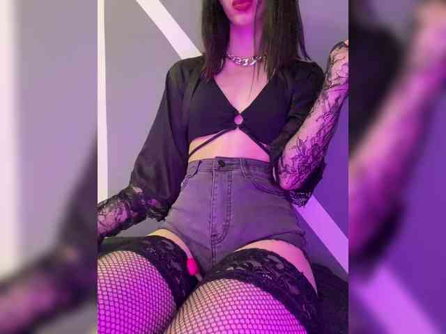 Crystal-Asya webcam