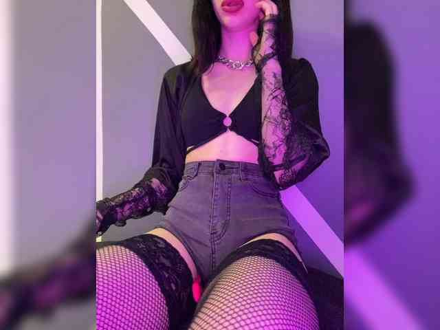 Crystal-Asya webcam