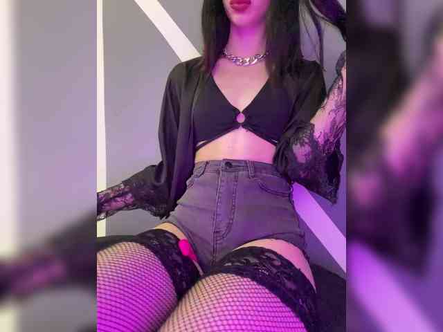 Crystal-Asya webcam