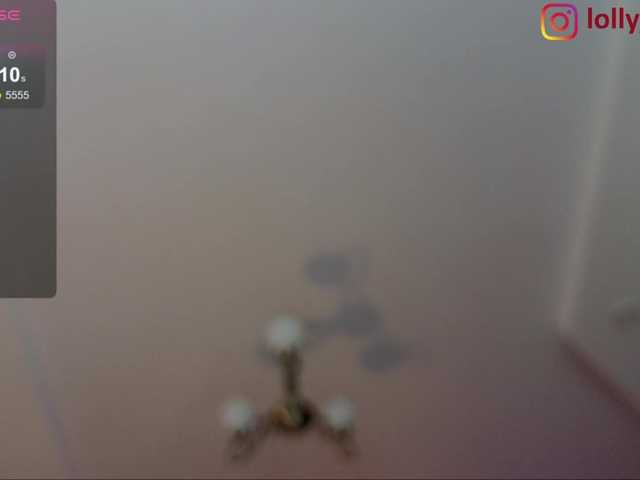  lolly-red- chat room