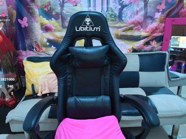 aleska20latina live cam on BongaCams