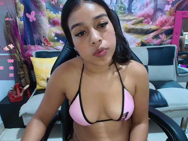 aleska20latina live cam on BongaCams