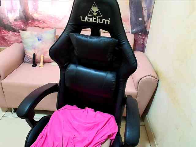 aleska20latina webcam