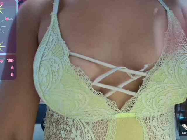 aleska20latina webcam