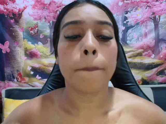 aleska20latina webcam