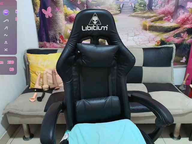 aleska20latina webcam