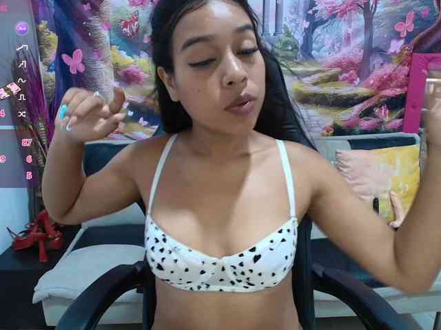 aleska20latina webcam