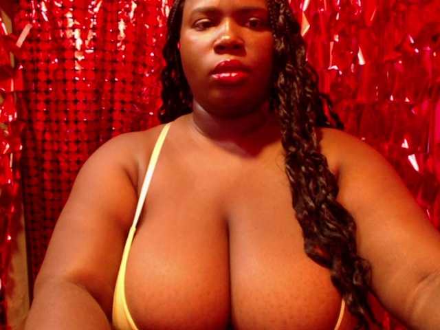 Samara28 live cam on BongaCams