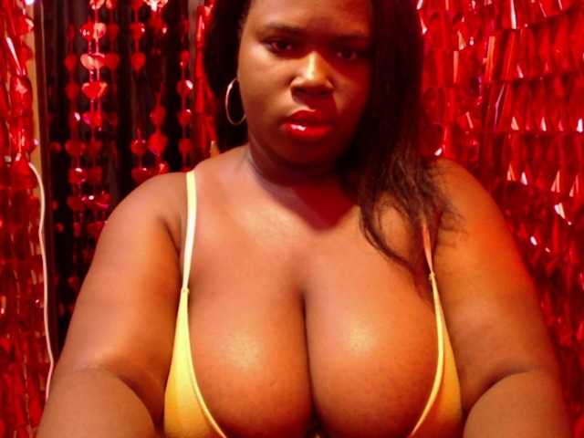 Samara28 live cam on BongaCams