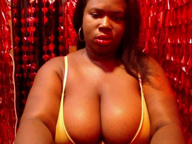 Samara28 live cam on BongaCams