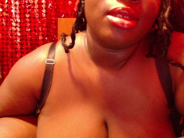 Samara28 live cam on BongaCams