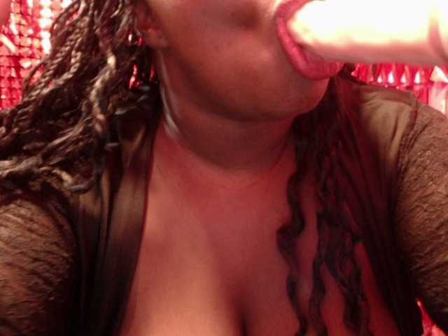 Samara28 live cam on BongaCams