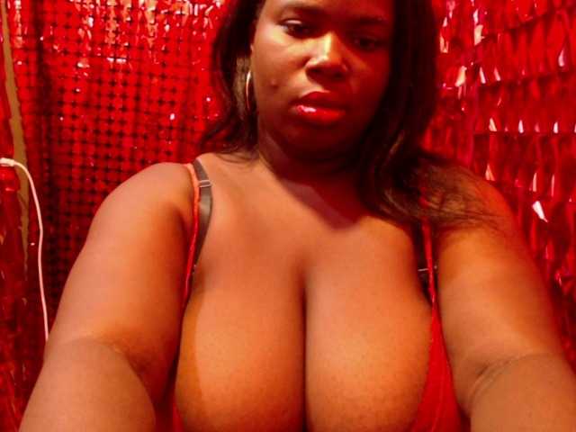 Samara28 live cam on BongaCams