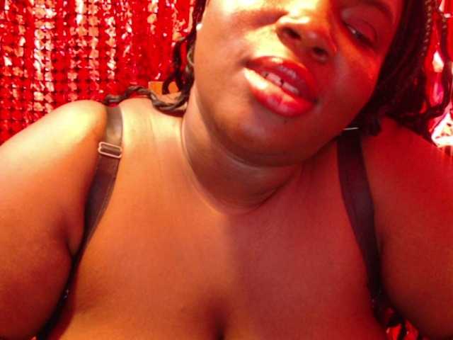 Samara28 live cam on BongaCams