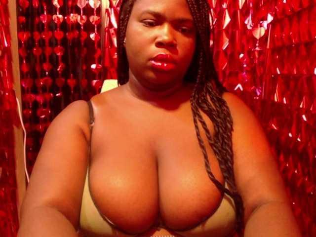 Samara28 live cam on BongaCams