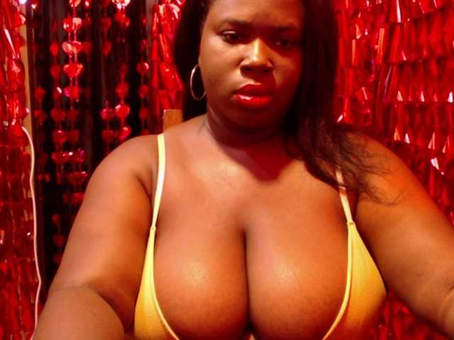 Samara28 live cam on BongaCams