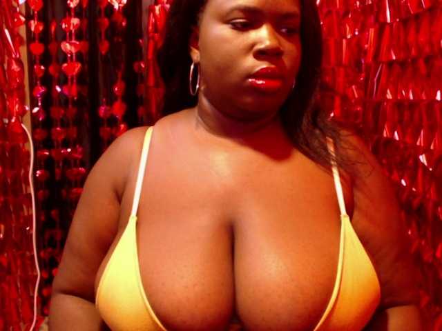 Samara28 live cam on BongaCams