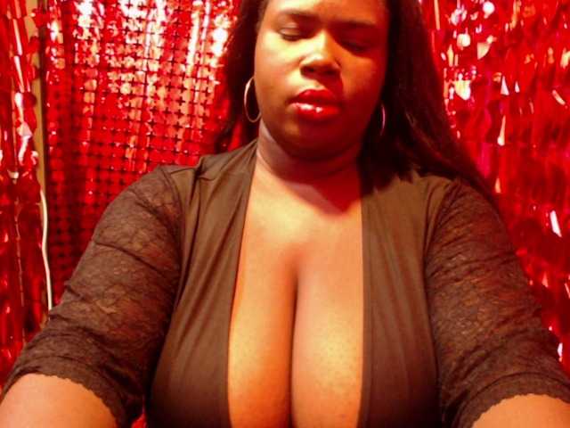 Samara28 live cam on BongaCams