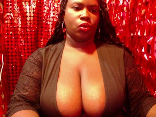 Samara28 live cam on BongaCams