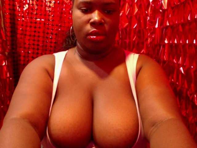 Samara28 live cam on BongaCams