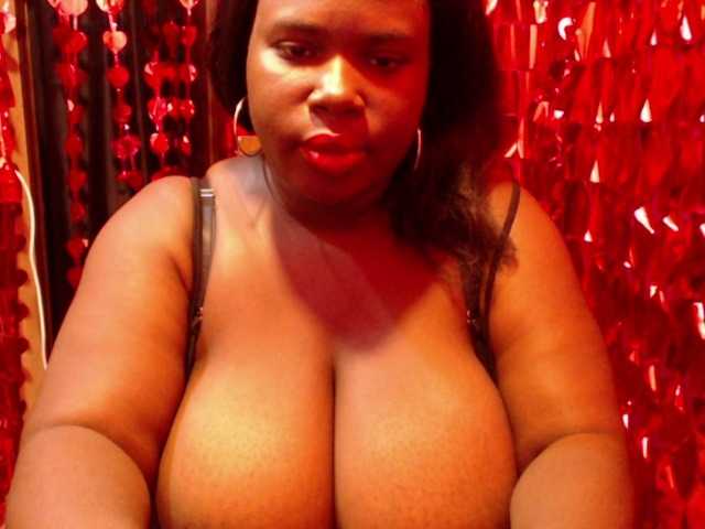 Samara28 live cam on BongaCams