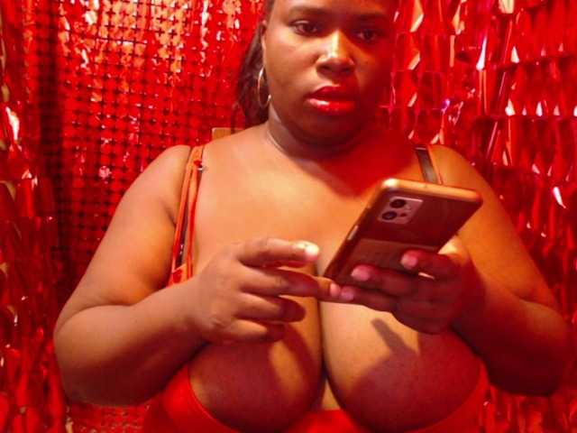 Samara28 live cam on BongaCams