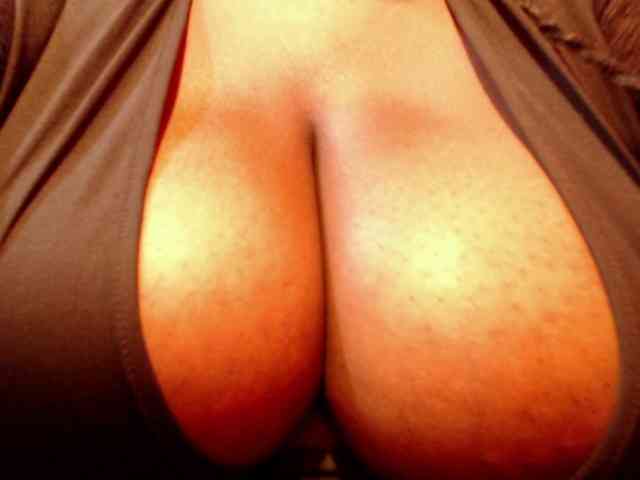 Samara28 Live Webcam on BongaCams