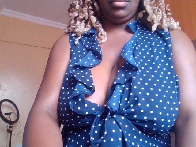 quqi live cam on BongaCams