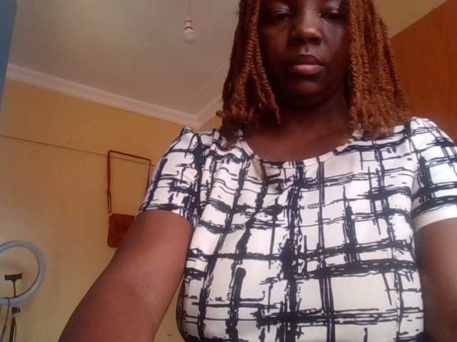 quqi's BongaCams show and profile