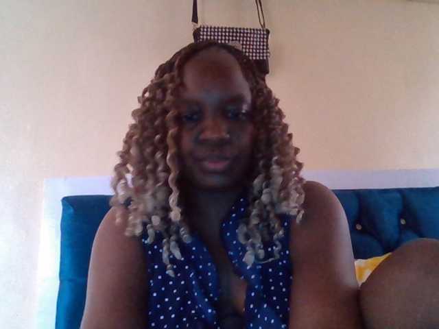 quqi live cam on BongaCams