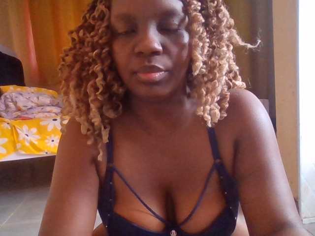 quqi live cam on BongaCams