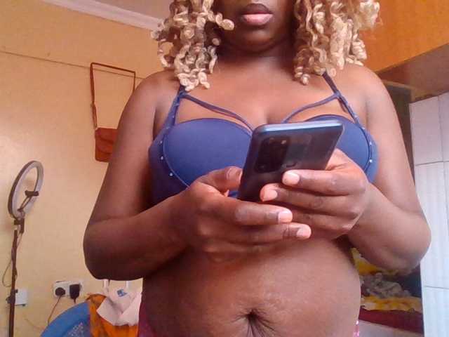 quqi, live now on BongaCams