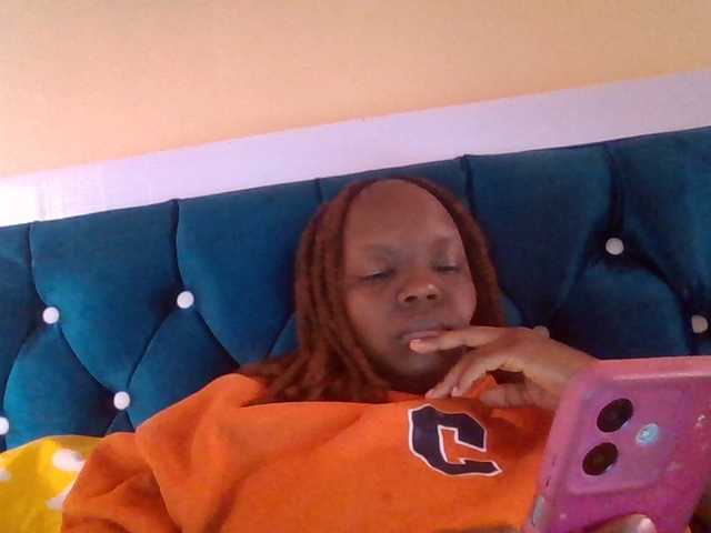 quqi's BongaCams show and profile