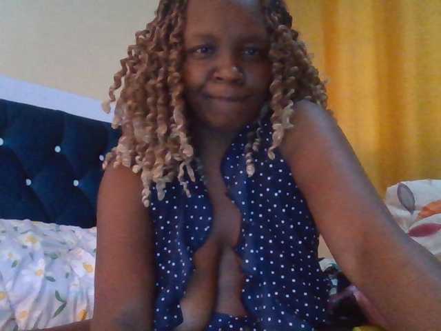 quqi live cam on BongaCams
