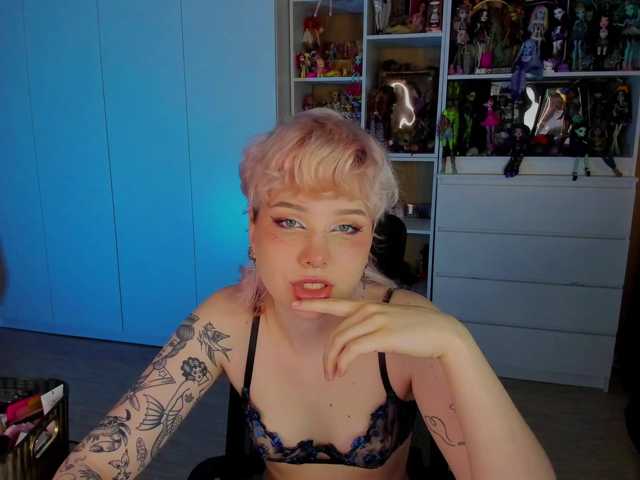 Cool-Love live cam on BongaCams