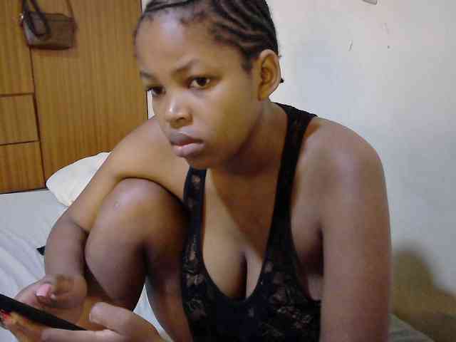 queen-sasha1 bongacams