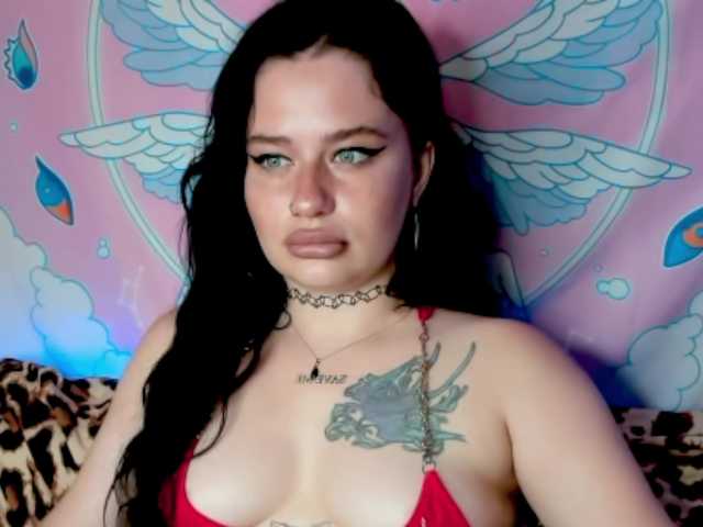 pretttyalice live cam on BongaCams