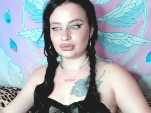 pretttyalice live cam on BongaCams