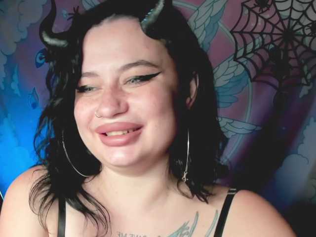 pretttyalice live cam on BongaCams